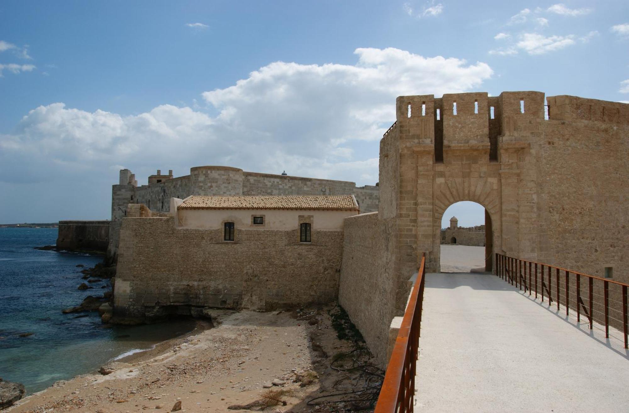 Casabella Apartments Antico Mercato Ortigia Siracusa سيراكوزا المظهر الخارجي الصورة